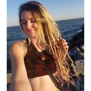 Meet your Posher, Yleana